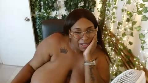 naty_lm online show from August 4, 8:17 pm