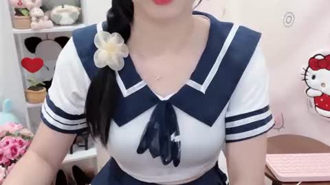 Kiki online show from August 14, 9:57 am