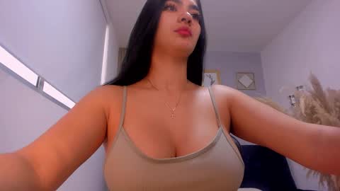 Naty Ferrer online show from March 22, 10:25 pm