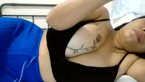 naughty080592 online show from August 15, 8:40 am