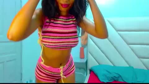 naughtyxoxo online show from August 6, 12:53 am