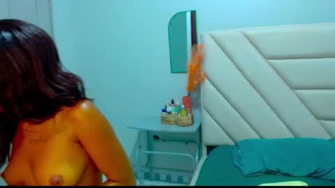 naughtyxoxo online show from August 14, 12:36 am