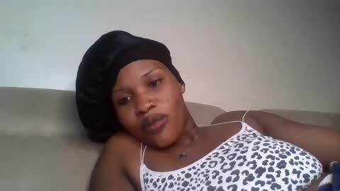 naughty8779 online show from August 11, 9:50 pm