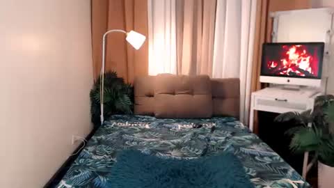 naughty_ayaa online show from July 9, 5:56 am
