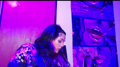 Em online show from July 10, 2:17 am