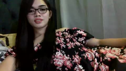 emma online show from August 6, 4:17 pm