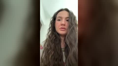 Elena online show from August 18, 7:36 am