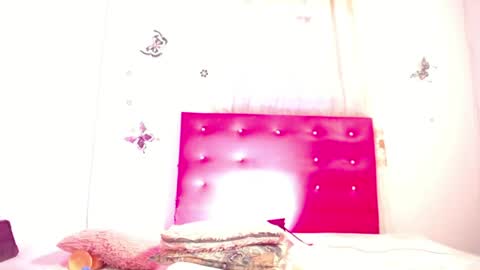 naughtyavaa online show from August 5, 1:25 am