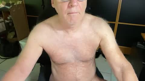 naughtydaddyla online show from June 15, 6:28 pm