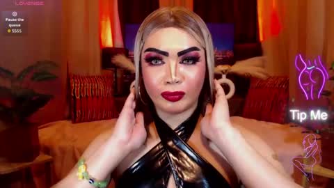 naughtyfridah online show from August 11, 12:01 am