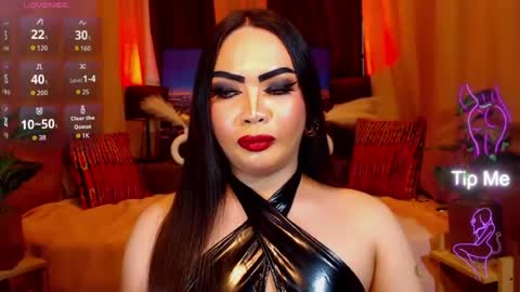 naughtyfridah online show from August 12, 2:25 am