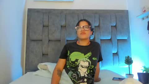 naughtyfusion_os online show from August 4, 5:10 pm