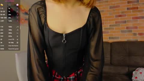 Lina online show from March 1, 4:04 pm