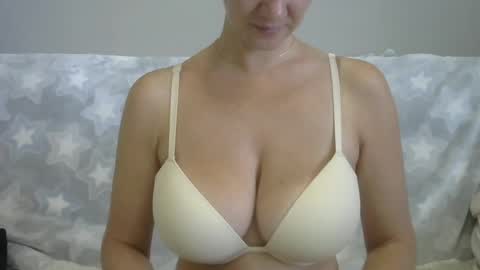Chris online show from August 4, 7:38 am