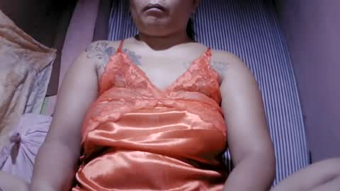naughtymom_33 online show from August 11, 7:49 pm