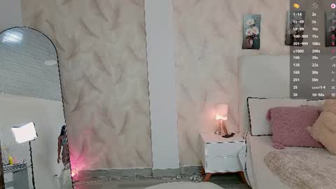 naughtynath_ online show from August 2, 7:10 pm