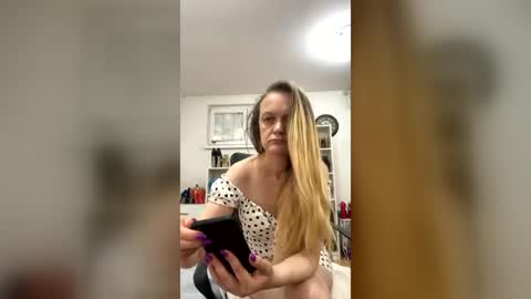 Sabine online show from July 18, 9:43 am