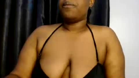 naughtyslut02 online show from August 12, 8:49 am