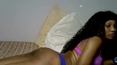 naughtyy4u online show from August 15, 1:48 pm