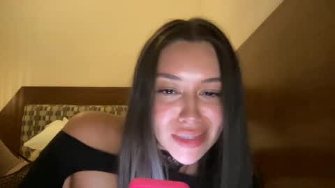 Naughtyyyy Nicole online show from August 5, 5:05 am