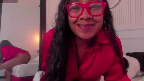nayahwild online show from September 7, 11:11 pm