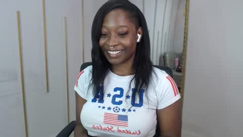 Nayaris 3 online show from August 11, 7:27 pm