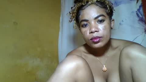 nayrrah online show from August 14, 10:08 am