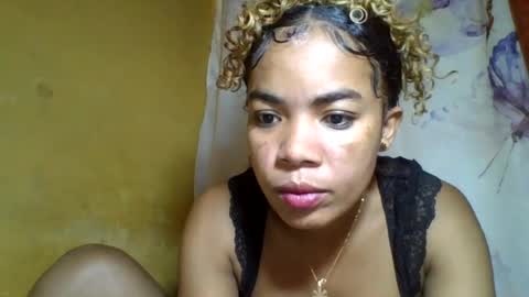 nayrrah online show from August 14, 3:48 pm