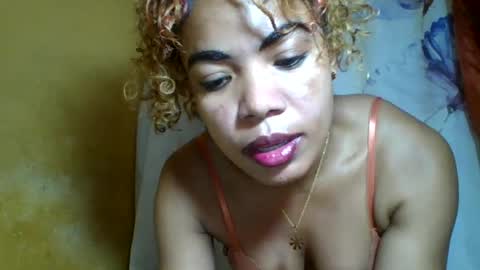 nayrrah online show from August 15, 5:39 pm