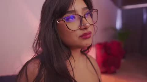 Nefertari online show from July 27, 4:12 pm