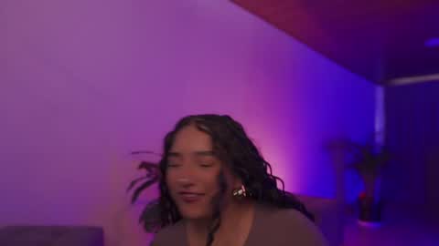 Nefertari online show from August 1, 1:39 pm