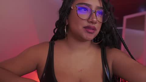 Nefertari online show from August 7, 2:06 pm