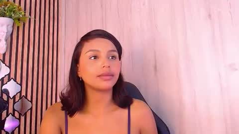 Esmeralda online show from July 28, 2:23 pm