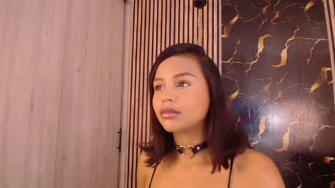 Esmeralda online show from August 3, 12:45 pm