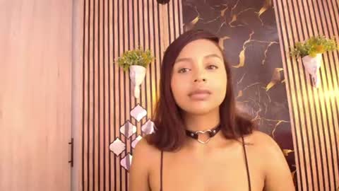 Esmeralda online show from August 3, 4:03 pm