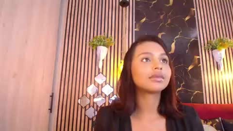 Esmeralda online show from August 5, 4:16 pm