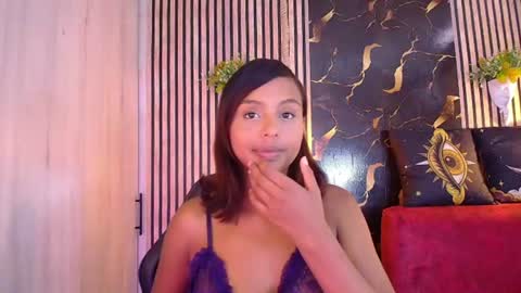 Esmeralda online show from August 13, 6:33 pm