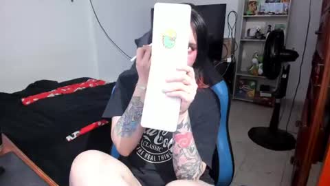 Geek Nicole    im Neeko UwU online show from August 12, 5:48 pm