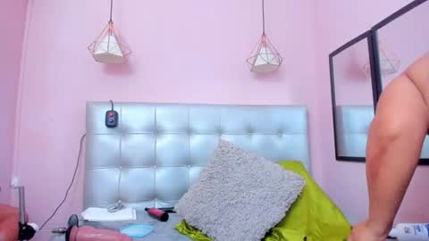 neferet_opal online show from August 7, 6:24 am