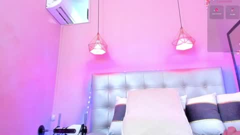 neferet_opal online show from August 14, 7:45 am