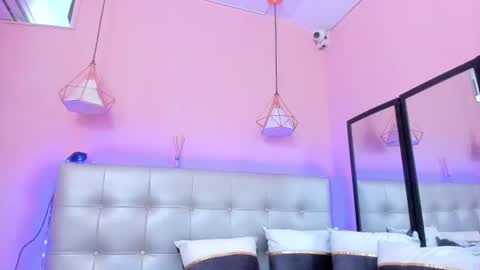 neferet_opal online show from August 15, 6:17 am