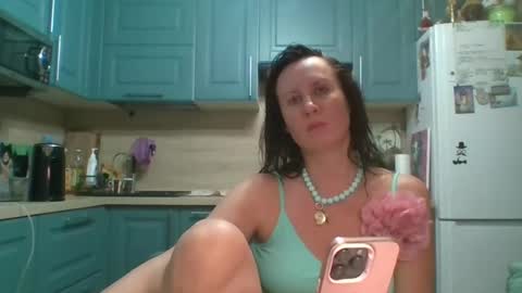 nefertiti05 online show from July 28, 6:47 pm
