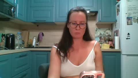 nefertiti05 online show from July 30, 10:49 pm