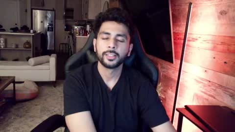 neil online show from May 7, 2:24 am