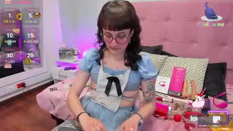 neko_princes online show from August 12, 12:40 pm