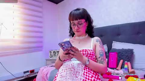 neko_princes online show from August 12, 7:38 pm