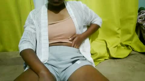 nelia_84 online show from August 11, 5:15 pm