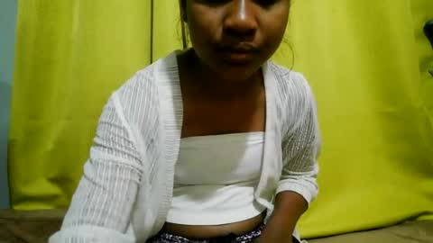 nelia_84 online show from August 14, 3:43 am