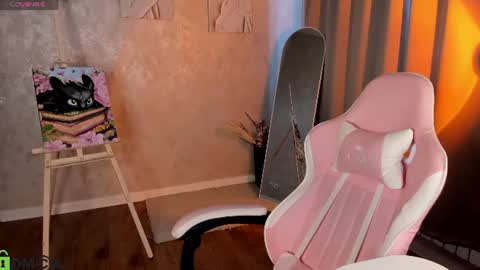 nelie_evans online show from August 6, 3:16 am