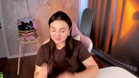 nelie_evans online show from August 6, 7:40 am